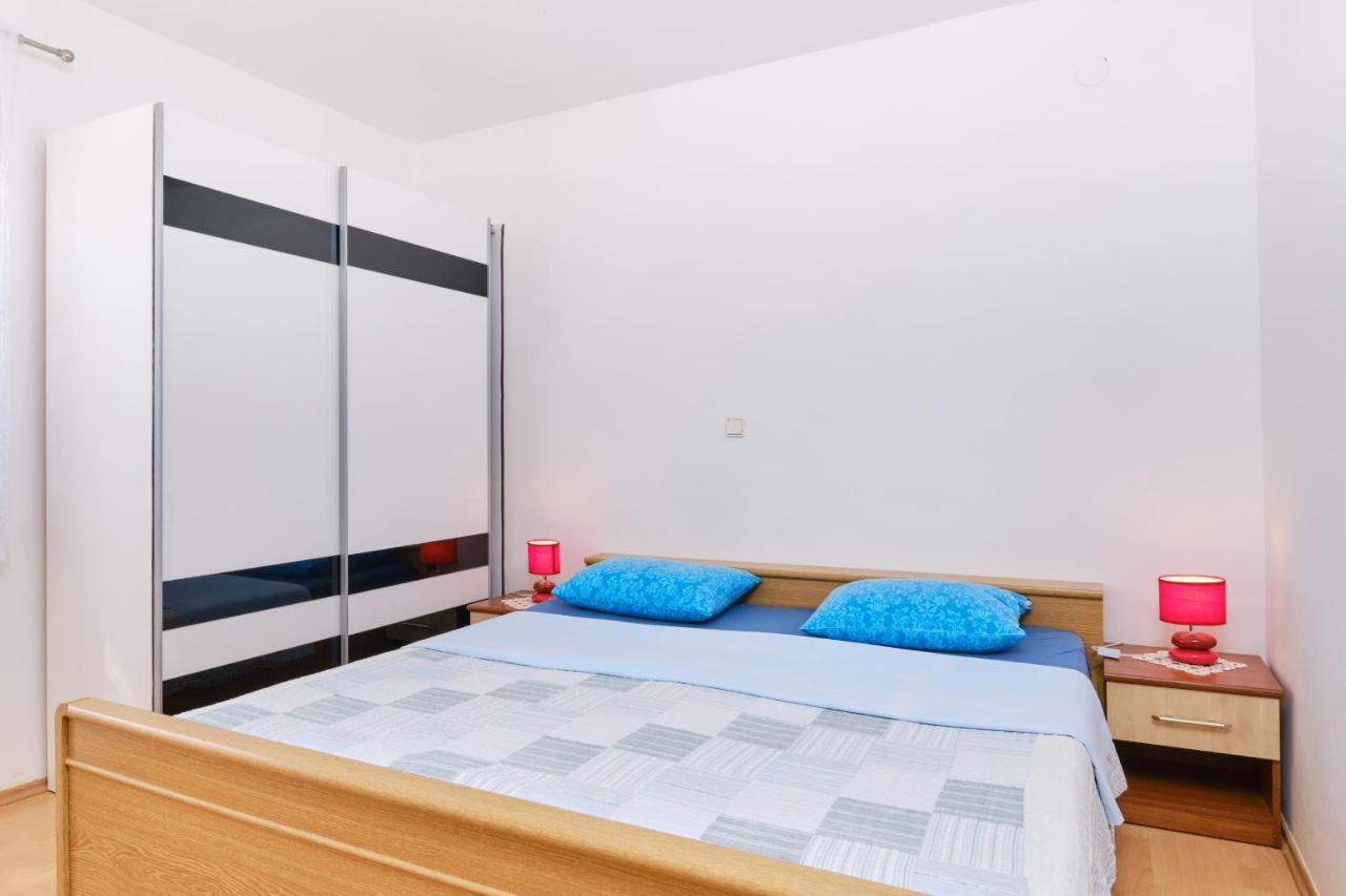 Apartments With A Parking Space Cunski, Losinj - 7867 Экстерьер фото
