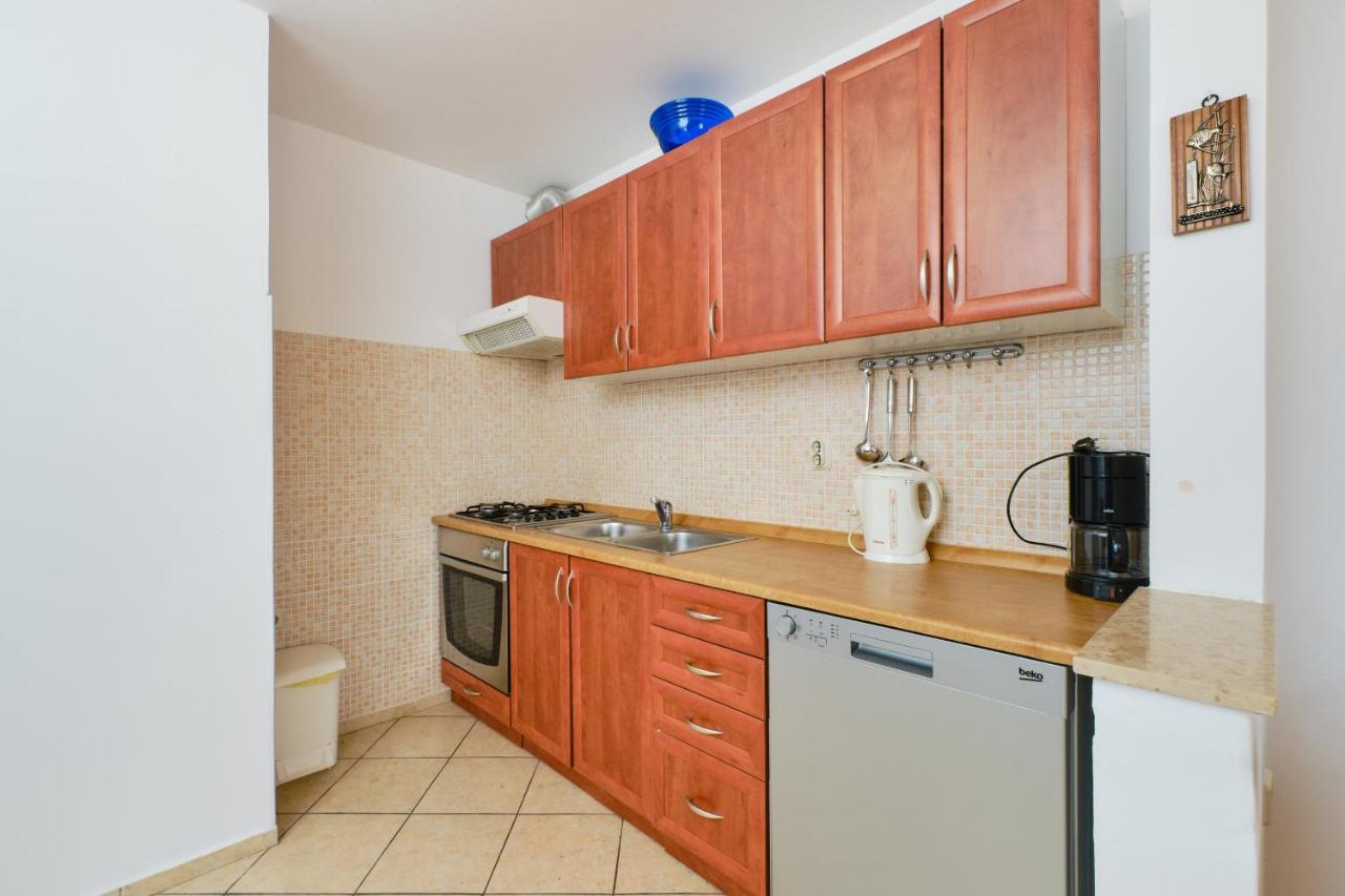 Apartments With A Parking Space Cunski, Losinj - 7867 Экстерьер фото