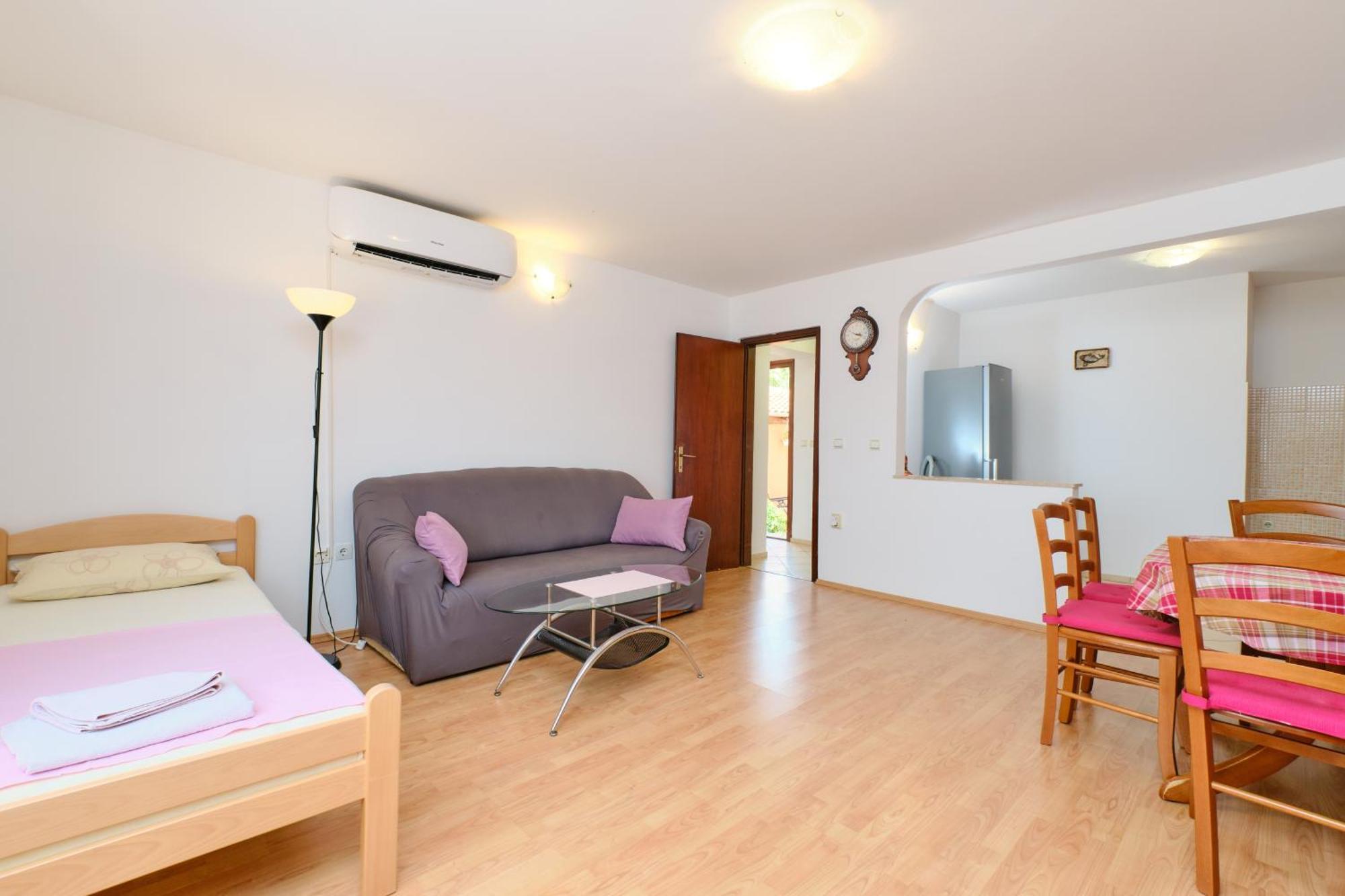 Apartments With A Parking Space Cunski, Losinj - 7867 Номер фото